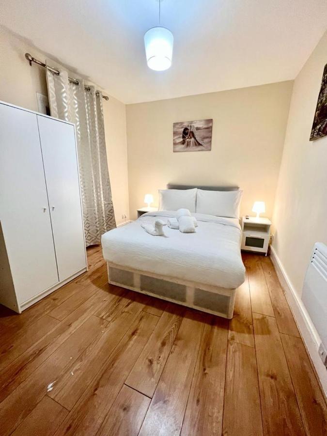 Studio Flat In Colliers Wood Daire Londra Dış mekan fotoğraf